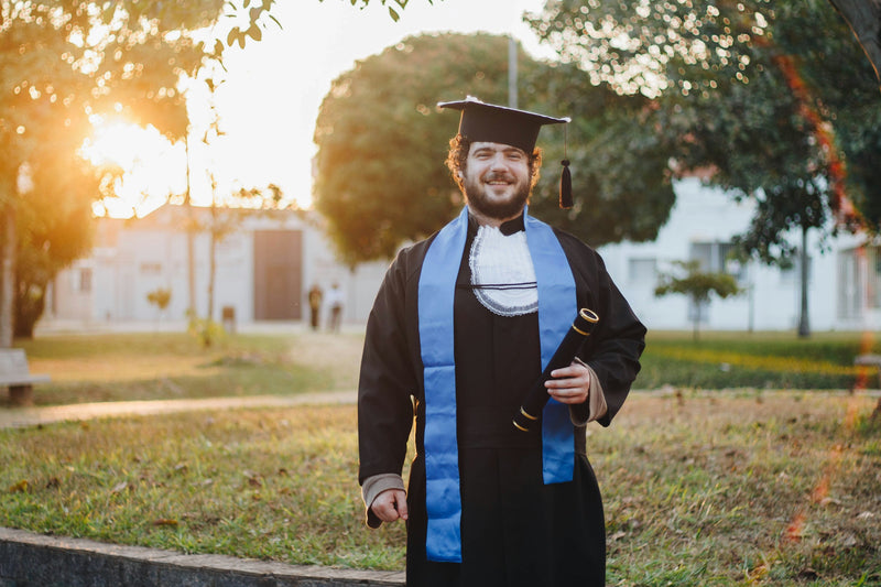 How to Recognize Your Class Officers on Graduation Day